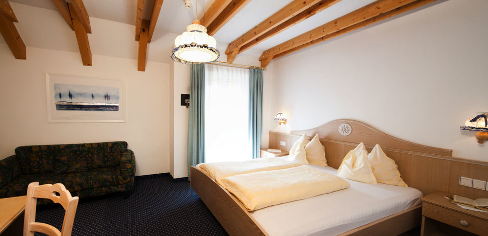 Hotel Amaten Brunico Zewnętrze zdjęcie