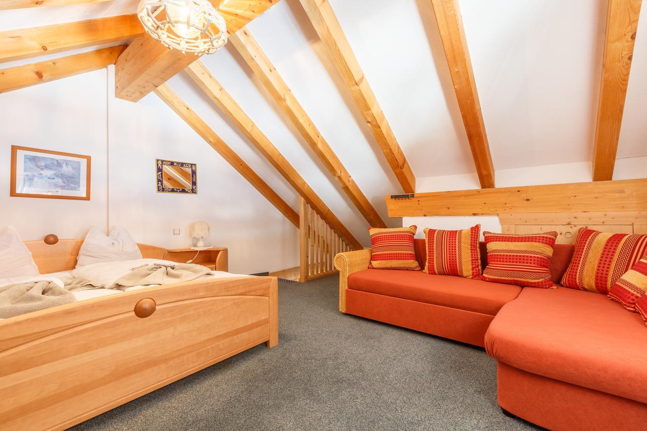 Hotel Amaten Brunico Zewnętrze zdjęcie